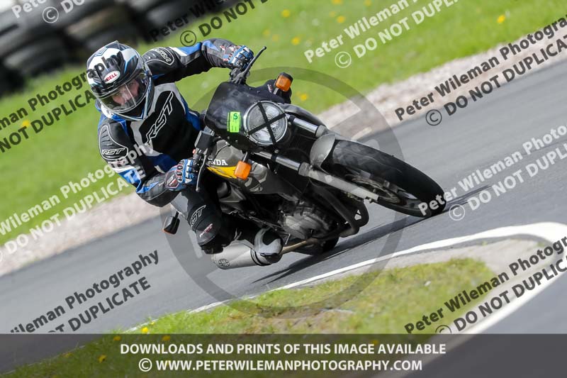 Three Sisters;Three Sisters photographs;Three Sisters trackday photographs;enduro digital images;event digital images;eventdigitalimages;lydden no limits trackday;no limits trackdays;peter wileman photography;racing digital images;trackday digital images;trackday photos