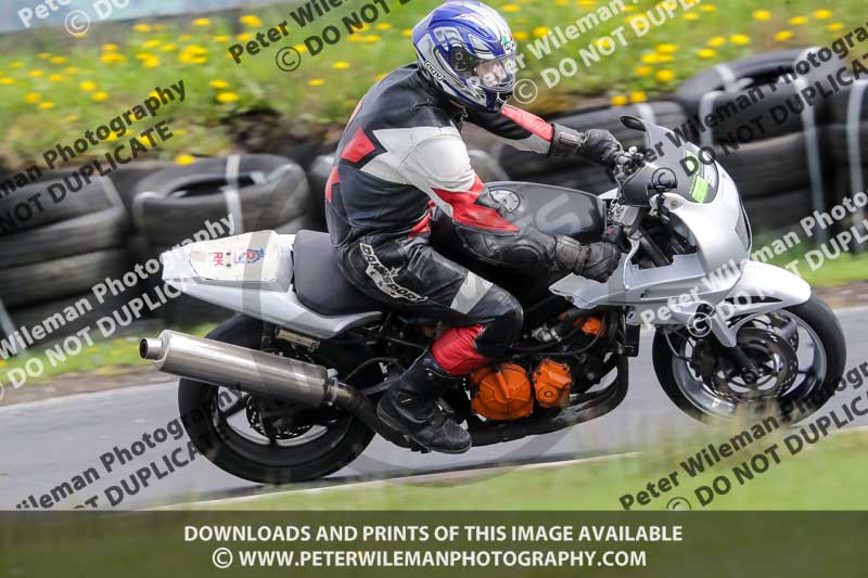 Three Sisters;Three Sisters photographs;Three Sisters trackday photographs;enduro digital images;event digital images;eventdigitalimages;lydden no limits trackday;no limits trackdays;peter wileman photography;racing digital images;trackday digital images;trackday photos