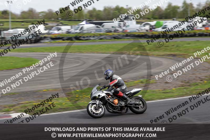 Three Sisters;Three Sisters photographs;Three Sisters trackday photographs;enduro digital images;event digital images;eventdigitalimages;lydden no limits trackday;no limits trackdays;peter wileman photography;racing digital images;trackday digital images;trackday photos