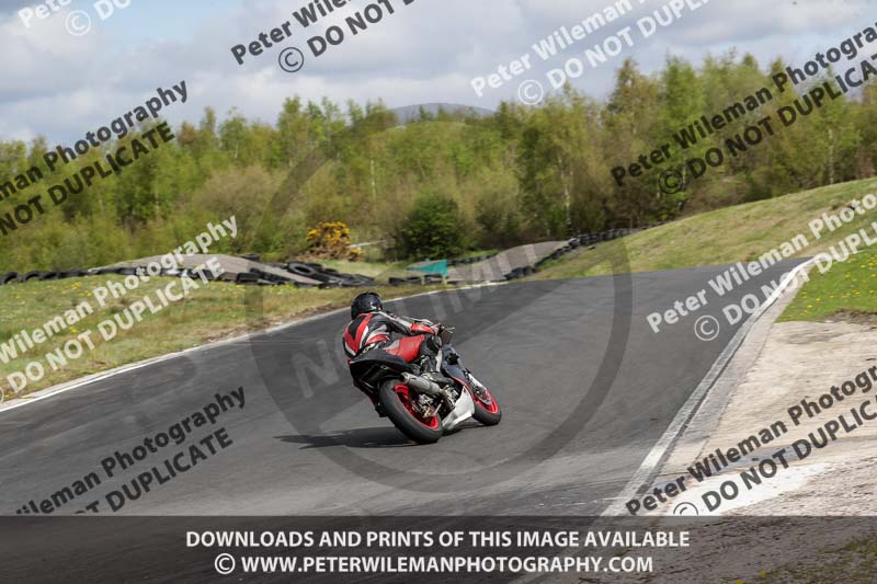 Three Sisters;Three Sisters photographs;Three Sisters trackday photographs;enduro digital images;event digital images;eventdigitalimages;lydden no limits trackday;no limits trackdays;peter wileman photography;racing digital images;trackday digital images;trackday photos