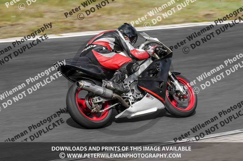 Three Sisters;Three Sisters photographs;Three Sisters trackday photographs;enduro digital images;event digital images;eventdigitalimages;lydden no limits trackday;no limits trackdays;peter wileman photography;racing digital images;trackday digital images;trackday photos