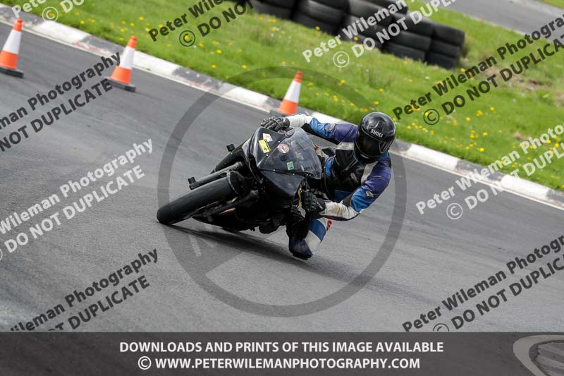 Three Sisters;Three Sisters photographs;Three Sisters trackday photographs;enduro digital images;event digital images;eventdigitalimages;lydden no limits trackday;no limits trackdays;peter wileman photography;racing digital images;trackday digital images;trackday photos