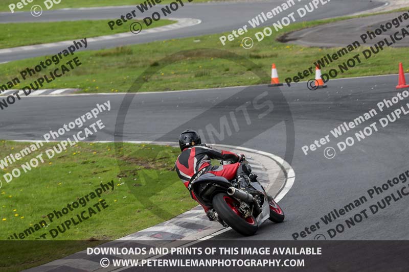 Three Sisters;Three Sisters photographs;Three Sisters trackday photographs;enduro digital images;event digital images;eventdigitalimages;lydden no limits trackday;no limits trackdays;peter wileman photography;racing digital images;trackday digital images;trackday photos