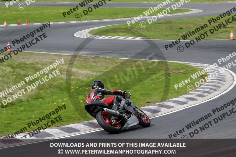 Three Sisters;Three Sisters photographs;Three Sisters trackday photographs;enduro digital images;event digital images;eventdigitalimages;lydden no limits trackday;no limits trackdays;peter wileman photography;racing digital images;trackday digital images;trackday photos