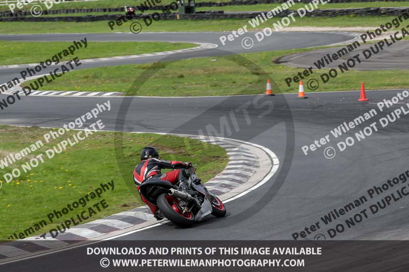 Three Sisters;Three Sisters photographs;Three Sisters trackday photographs;enduro digital images;event digital images;eventdigitalimages;lydden no limits trackday;no limits trackdays;peter wileman photography;racing digital images;trackday digital images;trackday photos