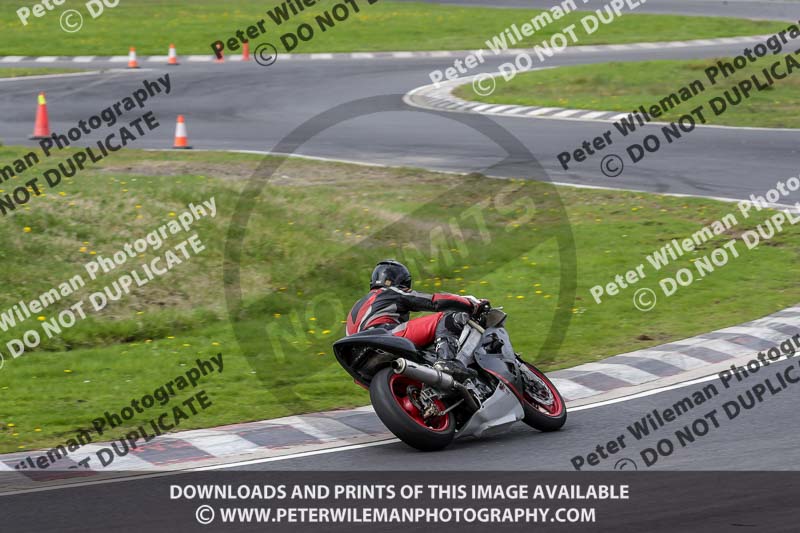 Three Sisters;Three Sisters photographs;Three Sisters trackday photographs;enduro digital images;event digital images;eventdigitalimages;lydden no limits trackday;no limits trackdays;peter wileman photography;racing digital images;trackday digital images;trackday photos