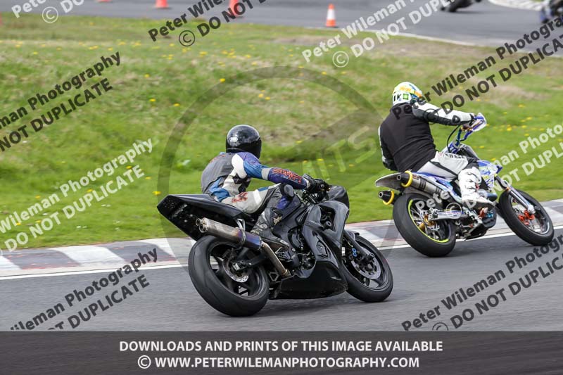 Three Sisters;Three Sisters photographs;Three Sisters trackday photographs;enduro digital images;event digital images;eventdigitalimages;lydden no limits trackday;no limits trackdays;peter wileman photography;racing digital images;trackday digital images;trackday photos