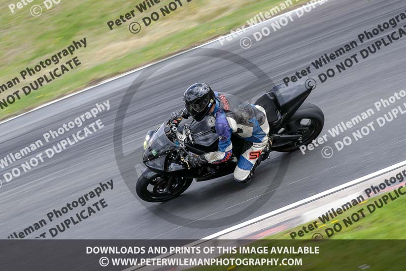 Three Sisters;Three Sisters photographs;Three Sisters trackday photographs;enduro digital images;event digital images;eventdigitalimages;lydden no limits trackday;no limits trackdays;peter wileman photography;racing digital images;trackday digital images;trackday photos