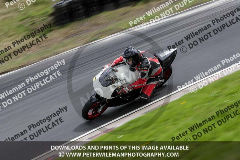 Three Sisters;Three Sisters photographs;Three Sisters trackday photographs;enduro digital images;event digital images;eventdigitalimages;lydden no limits trackday;no limits trackdays;peter wileman photography;racing digital images;trackday digital images;trackday photos