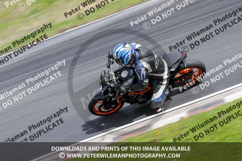 Three Sisters;Three Sisters photographs;Three Sisters trackday photographs;enduro digital images;event digital images;eventdigitalimages;lydden no limits trackday;no limits trackdays;peter wileman photography;racing digital images;trackday digital images;trackday photos