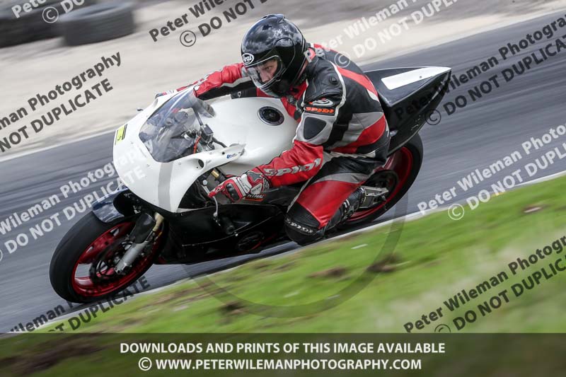Three Sisters;Three Sisters photographs;Three Sisters trackday photographs;enduro digital images;event digital images;eventdigitalimages;lydden no limits trackday;no limits trackdays;peter wileman photography;racing digital images;trackday digital images;trackday photos