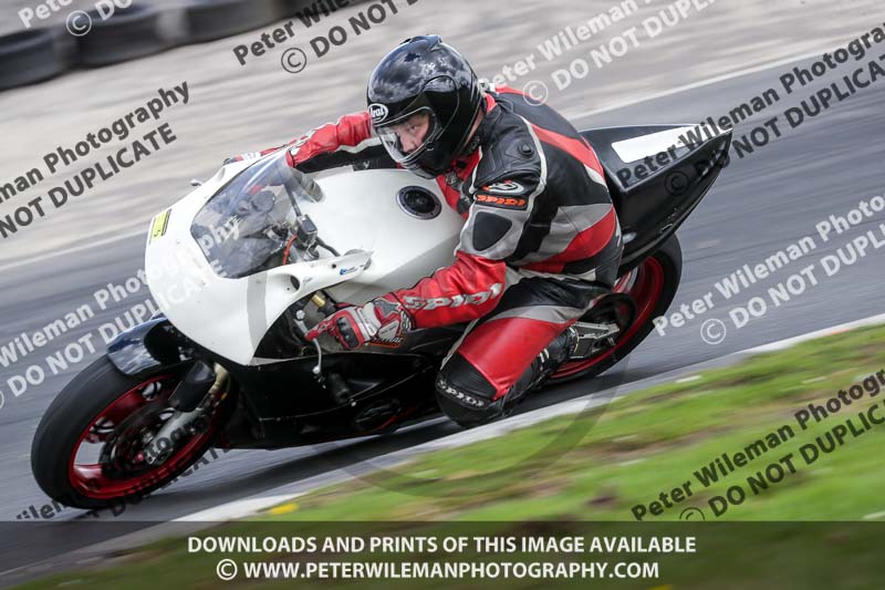 Three Sisters;Three Sisters photographs;Three Sisters trackday photographs;enduro digital images;event digital images;eventdigitalimages;lydden no limits trackday;no limits trackdays;peter wileman photography;racing digital images;trackday digital images;trackday photos