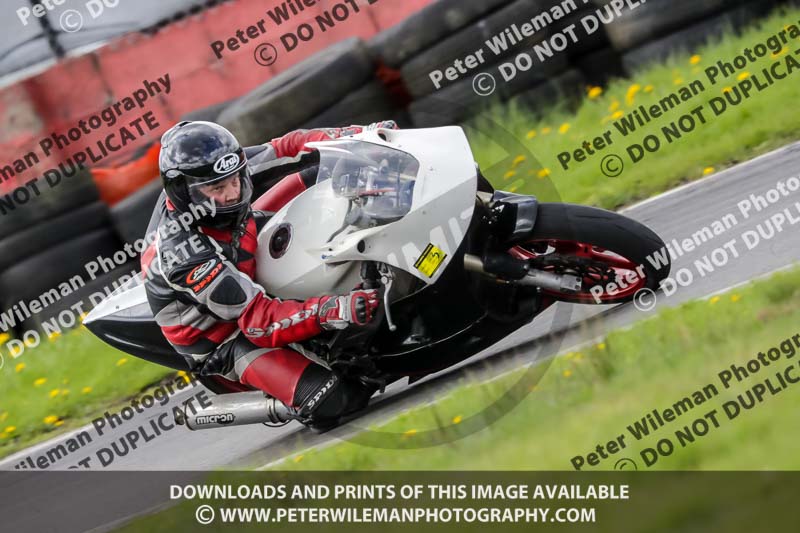 Three Sisters;Three Sisters photographs;Three Sisters trackday photographs;enduro digital images;event digital images;eventdigitalimages;lydden no limits trackday;no limits trackdays;peter wileman photography;racing digital images;trackday digital images;trackday photos