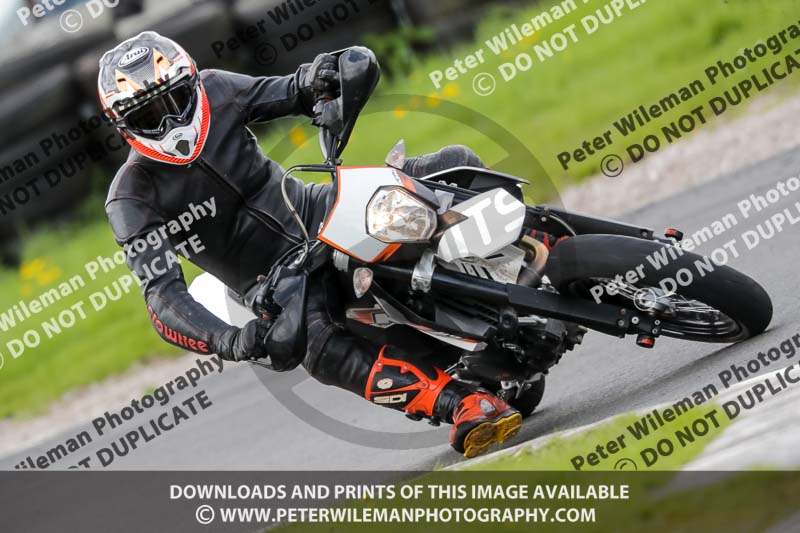 Three Sisters;Three Sisters photographs;Three Sisters trackday photographs;enduro digital images;event digital images;eventdigitalimages;lydden no limits trackday;no limits trackdays;peter wileman photography;racing digital images;trackday digital images;trackday photos