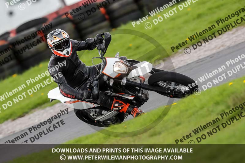 Three Sisters;Three Sisters photographs;Three Sisters trackday photographs;enduro digital images;event digital images;eventdigitalimages;lydden no limits trackday;no limits trackdays;peter wileman photography;racing digital images;trackday digital images;trackday photos