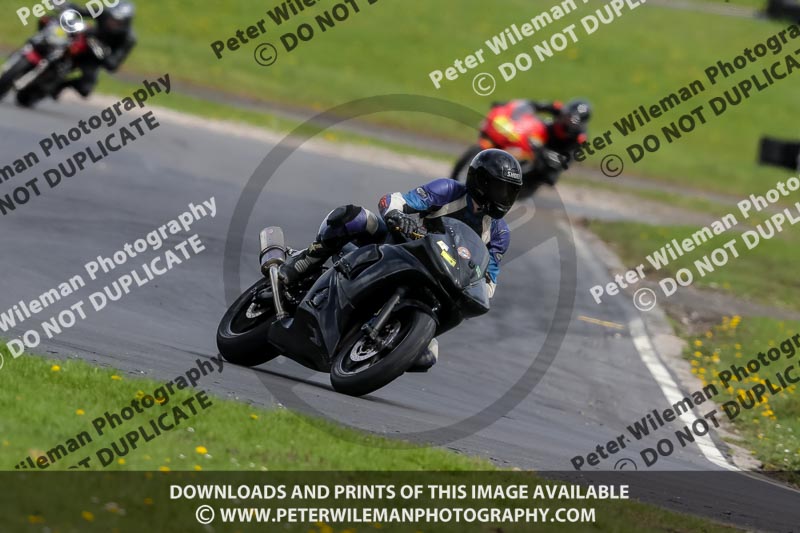 Three Sisters;Three Sisters photographs;Three Sisters trackday photographs;enduro digital images;event digital images;eventdigitalimages;lydden no limits trackday;no limits trackdays;peter wileman photography;racing digital images;trackday digital images;trackday photos