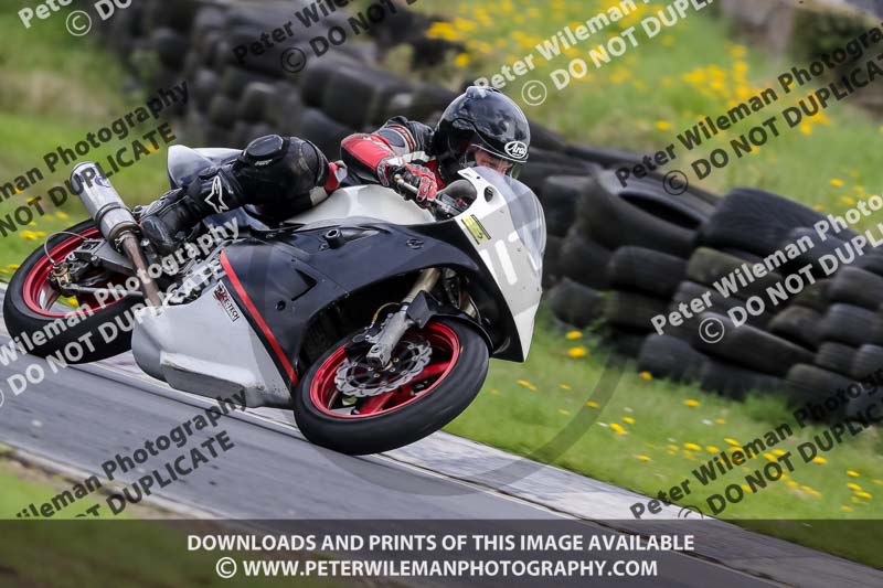 Three Sisters;Three Sisters photographs;Three Sisters trackday photographs;enduro digital images;event digital images;eventdigitalimages;lydden no limits trackday;no limits trackdays;peter wileman photography;racing digital images;trackday digital images;trackday photos