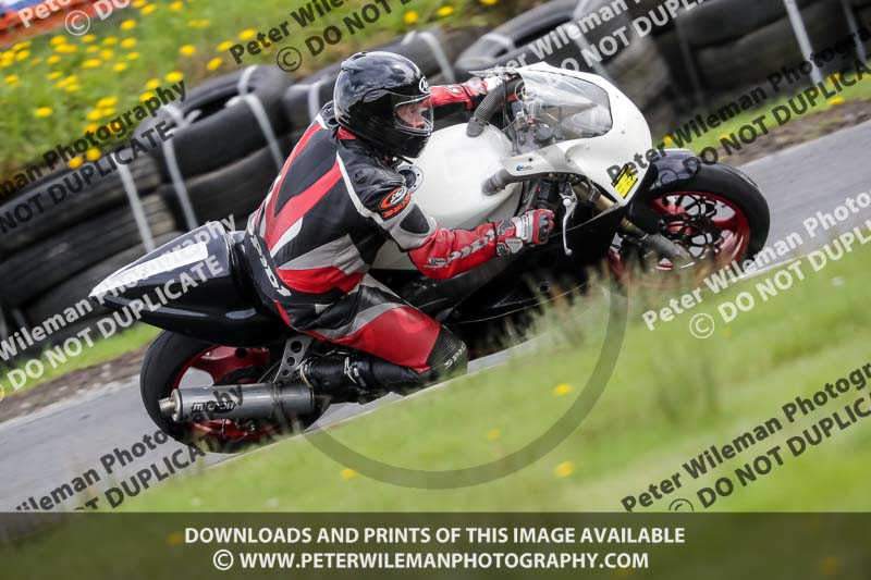 Three Sisters;Three Sisters photographs;Three Sisters trackday photographs;enduro digital images;event digital images;eventdigitalimages;lydden no limits trackday;no limits trackdays;peter wileman photography;racing digital images;trackday digital images;trackday photos