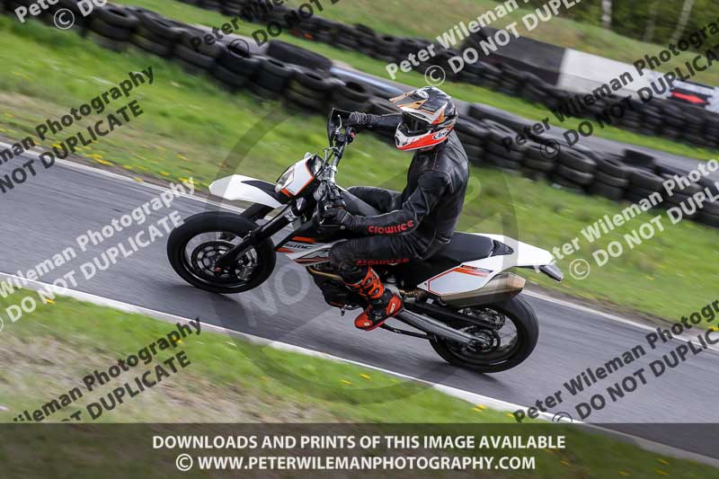 Three Sisters;Three Sisters photographs;Three Sisters trackday photographs;enduro digital images;event digital images;eventdigitalimages;lydden no limits trackday;no limits trackdays;peter wileman photography;racing digital images;trackday digital images;trackday photos