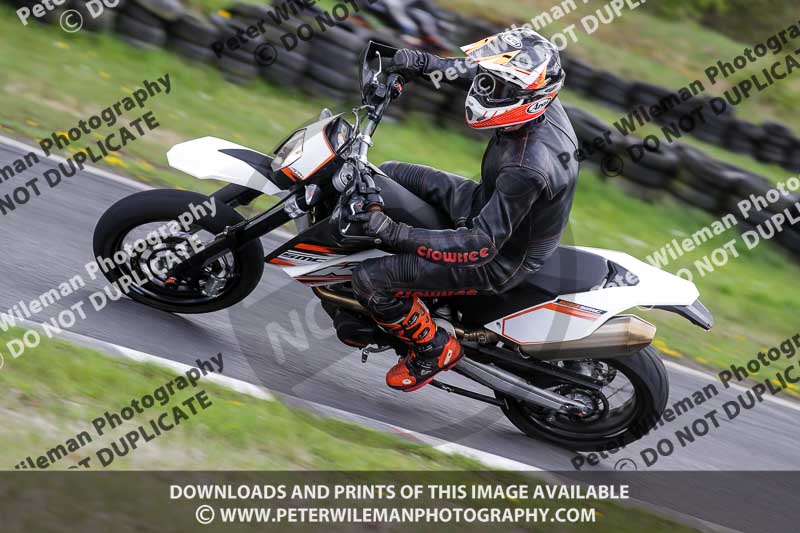 Three Sisters;Three Sisters photographs;Three Sisters trackday photographs;enduro digital images;event digital images;eventdigitalimages;lydden no limits trackday;no limits trackdays;peter wileman photography;racing digital images;trackday digital images;trackday photos