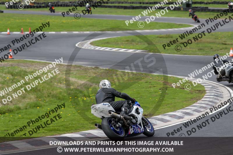 Three Sisters;Three Sisters photographs;Three Sisters trackday photographs;enduro digital images;event digital images;eventdigitalimages;lydden no limits trackday;no limits trackdays;peter wileman photography;racing digital images;trackday digital images;trackday photos