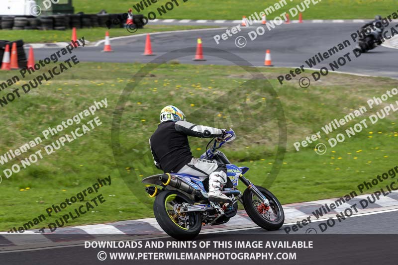 Three Sisters;Three Sisters photographs;Three Sisters trackday photographs;enduro digital images;event digital images;eventdigitalimages;lydden no limits trackday;no limits trackdays;peter wileman photography;racing digital images;trackday digital images;trackday photos