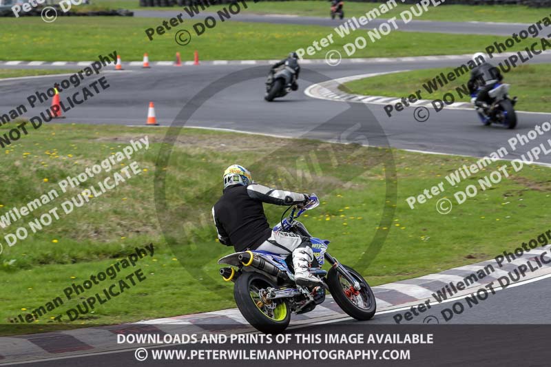 Three Sisters;Three Sisters photographs;Three Sisters trackday photographs;enduro digital images;event digital images;eventdigitalimages;lydden no limits trackday;no limits trackdays;peter wileman photography;racing digital images;trackday digital images;trackday photos