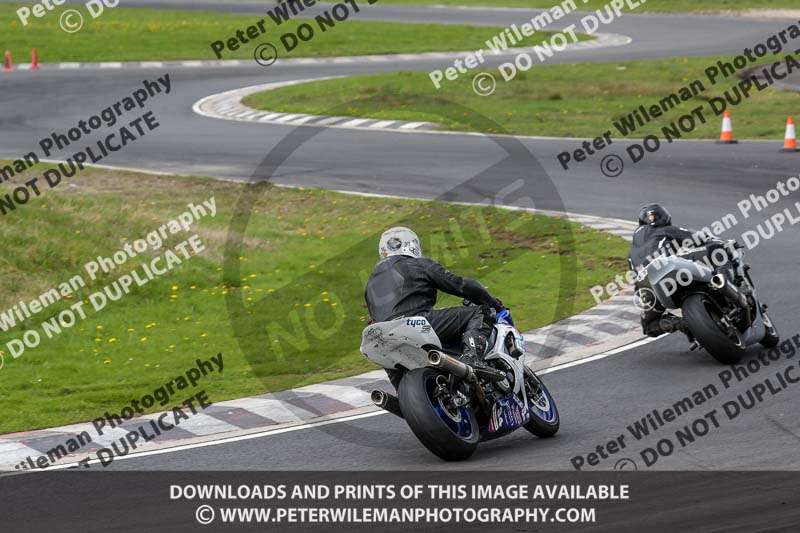 Three Sisters;Three Sisters photographs;Three Sisters trackday photographs;enduro digital images;event digital images;eventdigitalimages;lydden no limits trackday;no limits trackdays;peter wileman photography;racing digital images;trackday digital images;trackday photos