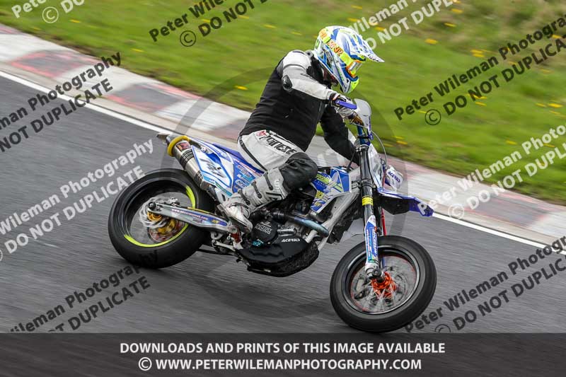 Three Sisters;Three Sisters photographs;Three Sisters trackday photographs;enduro digital images;event digital images;eventdigitalimages;lydden no limits trackday;no limits trackdays;peter wileman photography;racing digital images;trackday digital images;trackday photos