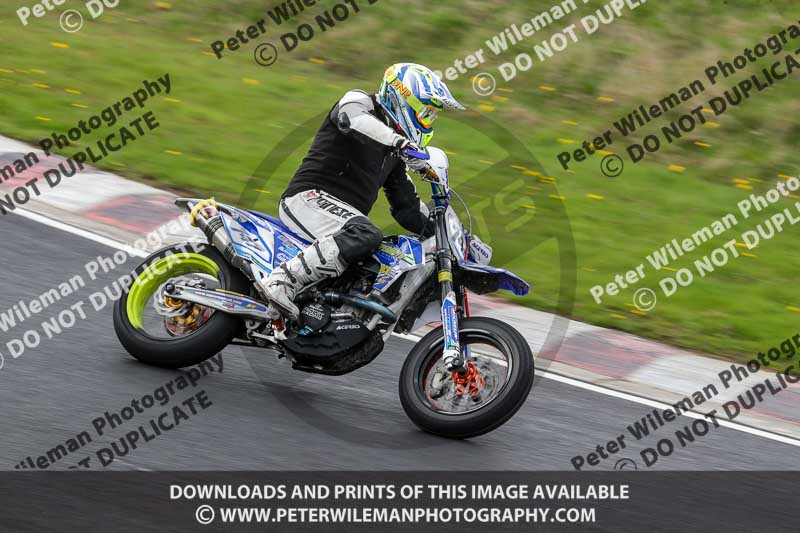 Three Sisters;Three Sisters photographs;Three Sisters trackday photographs;enduro digital images;event digital images;eventdigitalimages;lydden no limits trackday;no limits trackdays;peter wileman photography;racing digital images;trackday digital images;trackday photos