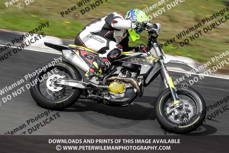 Three Sisters;Three Sisters photographs;Three Sisters trackday photographs;enduro digital images;event digital images;eventdigitalimages;lydden no limits trackday;no limits trackdays;peter wileman photography;racing digital images;trackday digital images;trackday photos