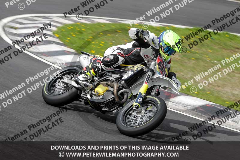 Three Sisters;Three Sisters photographs;Three Sisters trackday photographs;enduro digital images;event digital images;eventdigitalimages;lydden no limits trackday;no limits trackdays;peter wileman photography;racing digital images;trackday digital images;trackday photos