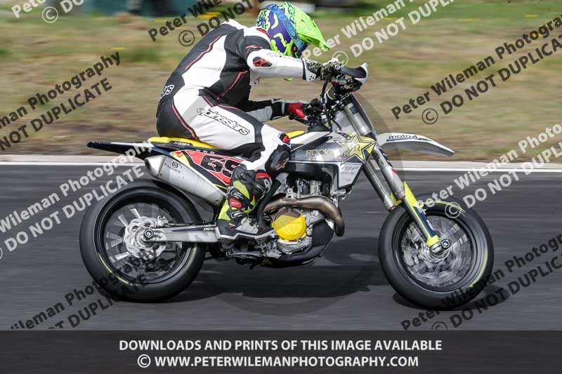 Three Sisters;Three Sisters photographs;Three Sisters trackday photographs;enduro digital images;event digital images;eventdigitalimages;lydden no limits trackday;no limits trackdays;peter wileman photography;racing digital images;trackday digital images;trackday photos