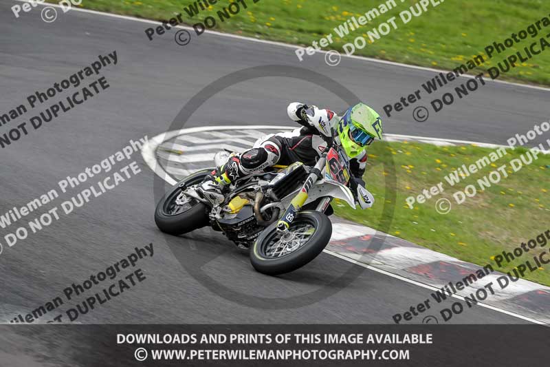 Three Sisters;Three Sisters photographs;Three Sisters trackday photographs;enduro digital images;event digital images;eventdigitalimages;lydden no limits trackday;no limits trackdays;peter wileman photography;racing digital images;trackday digital images;trackday photos