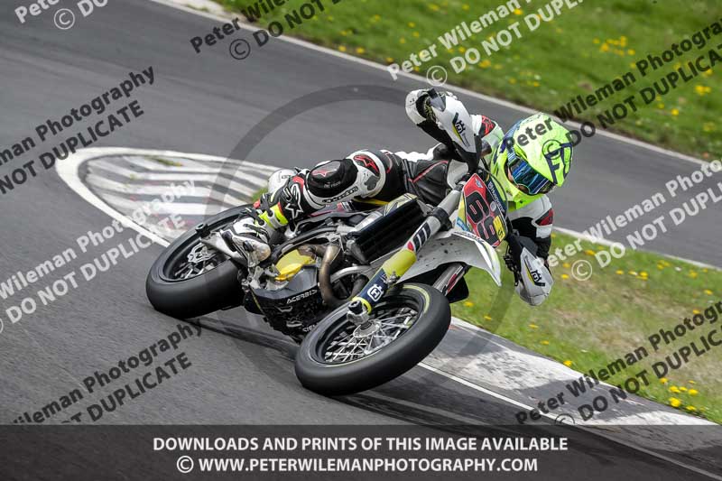 Three Sisters;Three Sisters photographs;Three Sisters trackday photographs;enduro digital images;event digital images;eventdigitalimages;lydden no limits trackday;no limits trackdays;peter wileman photography;racing digital images;trackday digital images;trackday photos
