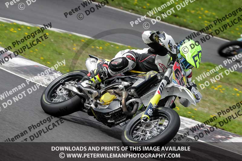 Three Sisters;Three Sisters photographs;Three Sisters trackday photographs;enduro digital images;event digital images;eventdigitalimages;lydden no limits trackday;no limits trackdays;peter wileman photography;racing digital images;trackday digital images;trackday photos
