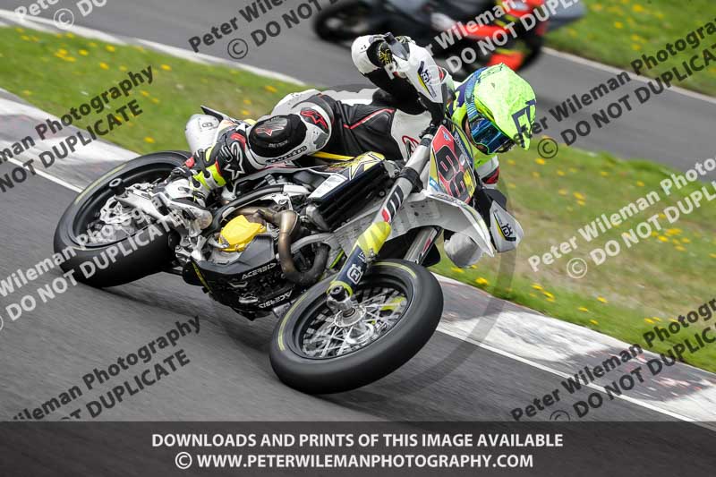 Three Sisters;Three Sisters photographs;Three Sisters trackday photographs;enduro digital images;event digital images;eventdigitalimages;lydden no limits trackday;no limits trackdays;peter wileman photography;racing digital images;trackday digital images;trackday photos