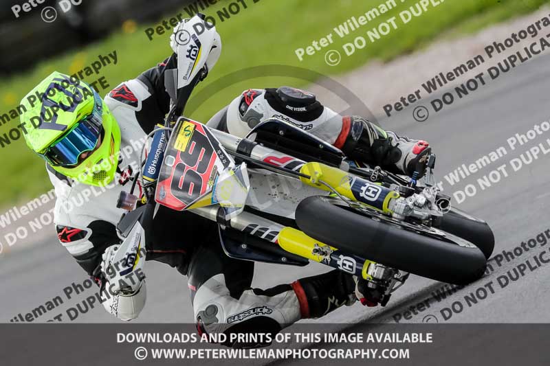 Three Sisters;Three Sisters photographs;Three Sisters trackday photographs;enduro digital images;event digital images;eventdigitalimages;lydden no limits trackday;no limits trackdays;peter wileman photography;racing digital images;trackday digital images;trackday photos