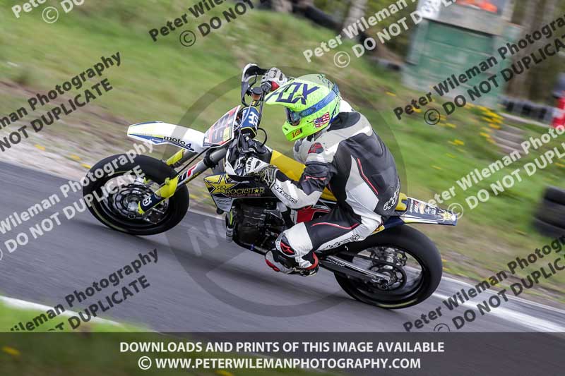 Three Sisters;Three Sisters photographs;Three Sisters trackday photographs;enduro digital images;event digital images;eventdigitalimages;lydden no limits trackday;no limits trackdays;peter wileman photography;racing digital images;trackday digital images;trackday photos