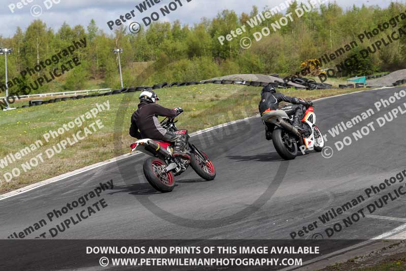 Three Sisters;Three Sisters photographs;Three Sisters trackday photographs;enduro digital images;event digital images;eventdigitalimages;lydden no limits trackday;no limits trackdays;peter wileman photography;racing digital images;trackday digital images;trackday photos