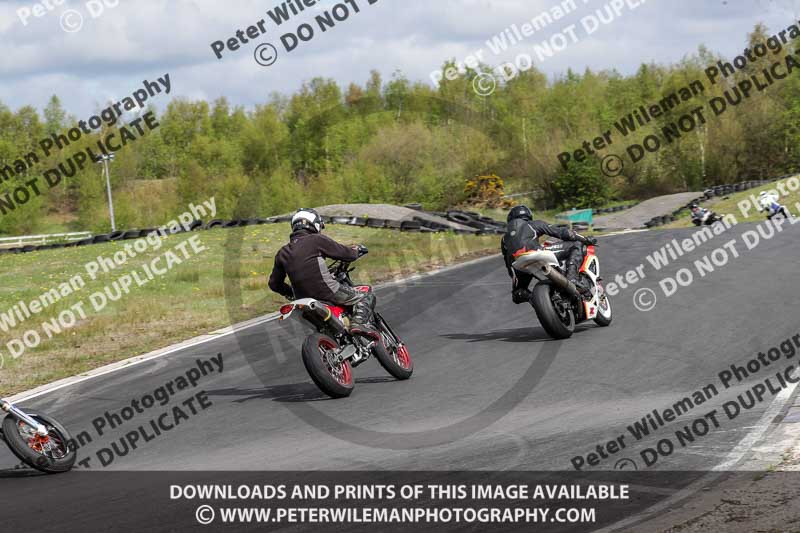 Three Sisters;Three Sisters photographs;Three Sisters trackday photographs;enduro digital images;event digital images;eventdigitalimages;lydden no limits trackday;no limits trackdays;peter wileman photography;racing digital images;trackday digital images;trackday photos