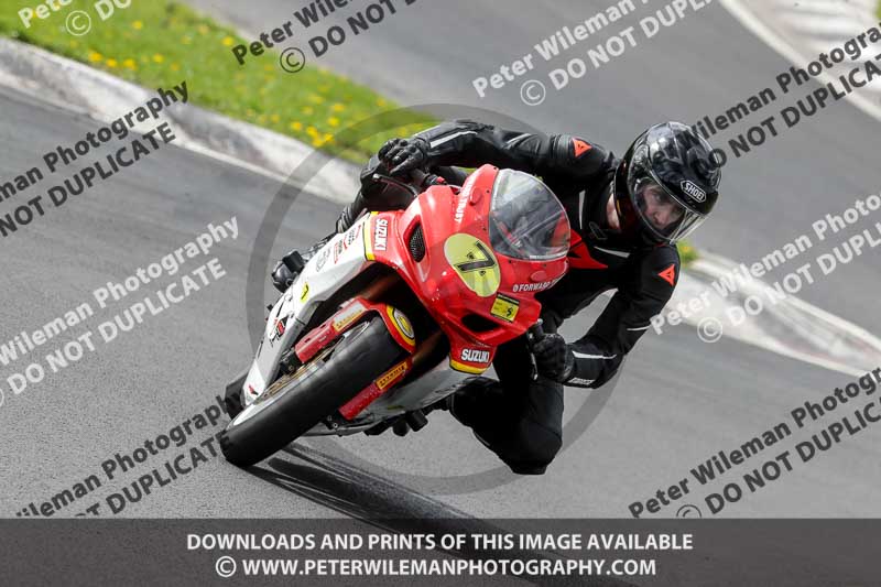 Three Sisters;Three Sisters photographs;Three Sisters trackday photographs;enduro digital images;event digital images;eventdigitalimages;lydden no limits trackday;no limits trackdays;peter wileman photography;racing digital images;trackday digital images;trackday photos