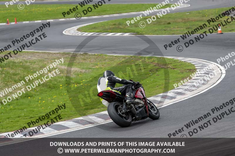 Three Sisters;Three Sisters photographs;Three Sisters trackday photographs;enduro digital images;event digital images;eventdigitalimages;lydden no limits trackday;no limits trackdays;peter wileman photography;racing digital images;trackday digital images;trackday photos