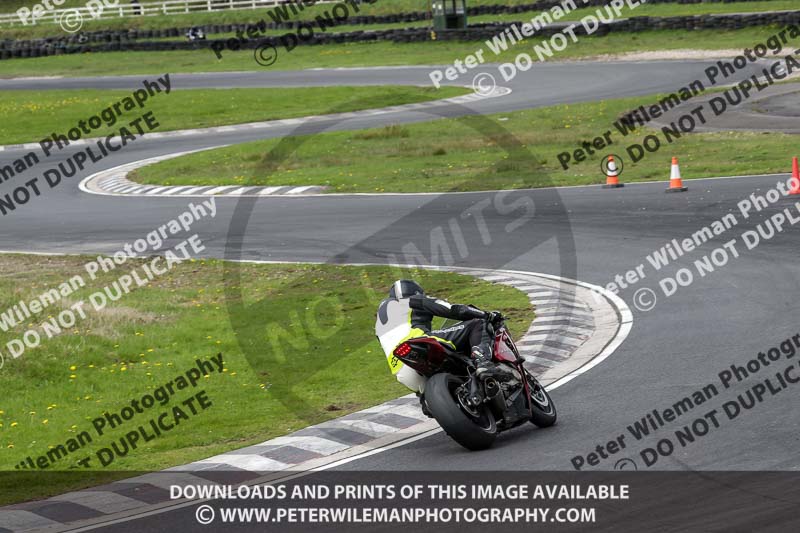 Three Sisters;Three Sisters photographs;Three Sisters trackday photographs;enduro digital images;event digital images;eventdigitalimages;lydden no limits trackday;no limits trackdays;peter wileman photography;racing digital images;trackday digital images;trackday photos
