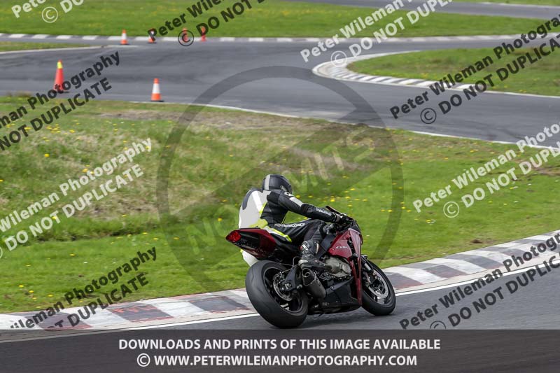 Three Sisters;Three Sisters photographs;Three Sisters trackday photographs;enduro digital images;event digital images;eventdigitalimages;lydden no limits trackday;no limits trackdays;peter wileman photography;racing digital images;trackday digital images;trackday photos
