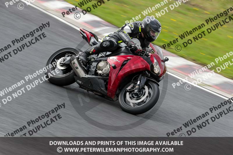 Three Sisters;Three Sisters photographs;Three Sisters trackday photographs;enduro digital images;event digital images;eventdigitalimages;lydden no limits trackday;no limits trackdays;peter wileman photography;racing digital images;trackday digital images;trackday photos
