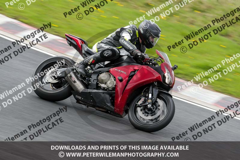 Three Sisters;Three Sisters photographs;Three Sisters trackday photographs;enduro digital images;event digital images;eventdigitalimages;lydden no limits trackday;no limits trackdays;peter wileman photography;racing digital images;trackday digital images;trackday photos