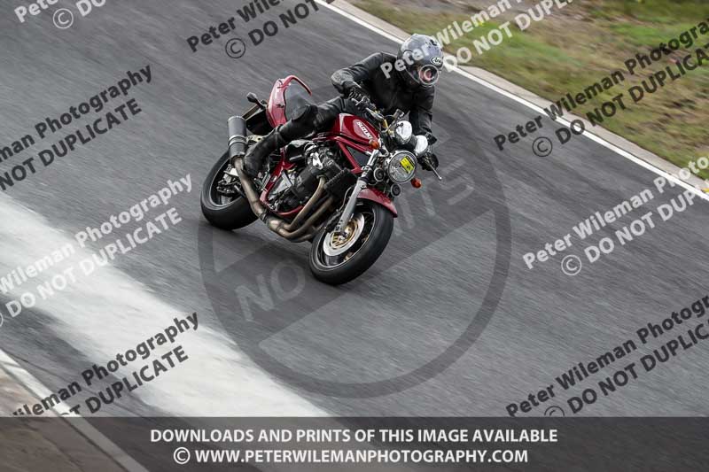 Three Sisters;Three Sisters photographs;Three Sisters trackday photographs;enduro digital images;event digital images;eventdigitalimages;lydden no limits trackday;no limits trackdays;peter wileman photography;racing digital images;trackday digital images;trackday photos