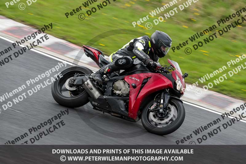 Three Sisters;Three Sisters photographs;Three Sisters trackday photographs;enduro digital images;event digital images;eventdigitalimages;lydden no limits trackday;no limits trackdays;peter wileman photography;racing digital images;trackday digital images;trackday photos