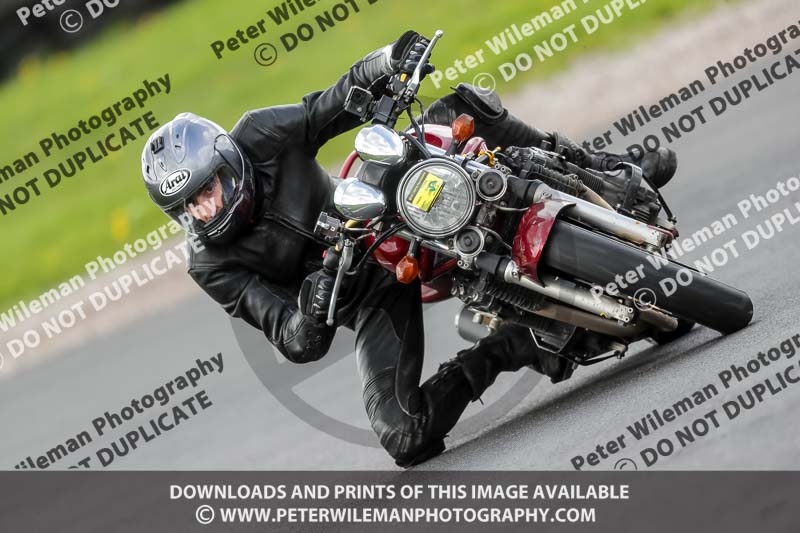 Three Sisters;Three Sisters photographs;Three Sisters trackday photographs;enduro digital images;event digital images;eventdigitalimages;lydden no limits trackday;no limits trackdays;peter wileman photography;racing digital images;trackday digital images;trackday photos